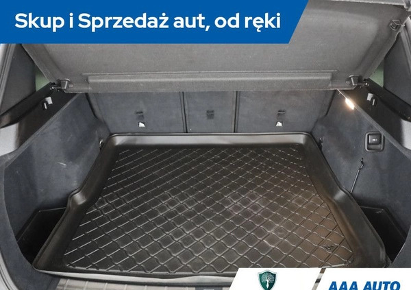 BMW X1 cena 91000 przebieg: 103949, rok produkcji 2017 z Sulejówek małe 326